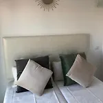 Orange Πανσιόν